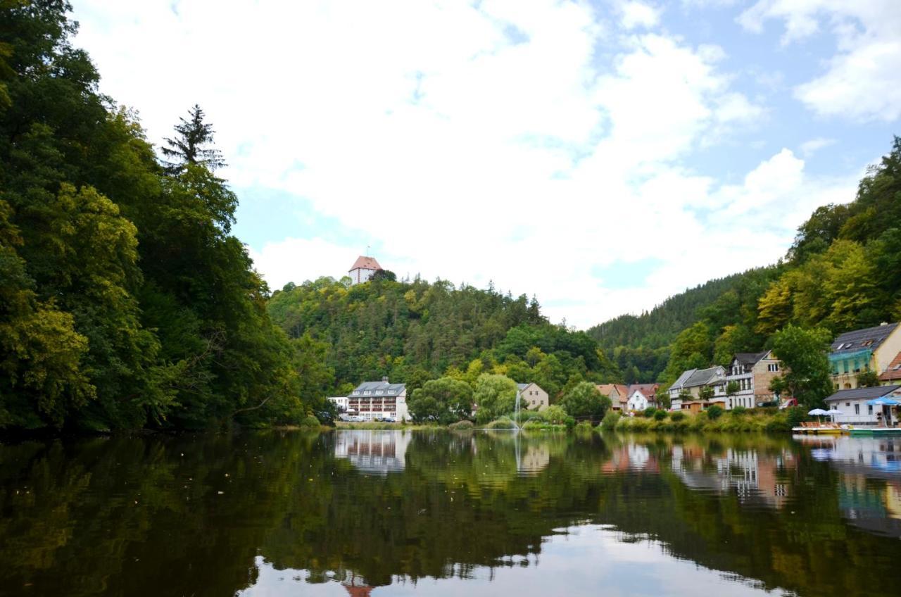 Hotel Am Schlossberg Ziegenrück Exterior foto